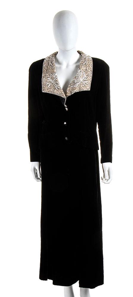 MILA SCHÖN ALTA MODA VELVET ENSEMBLE 1991 ca (1 of 5)