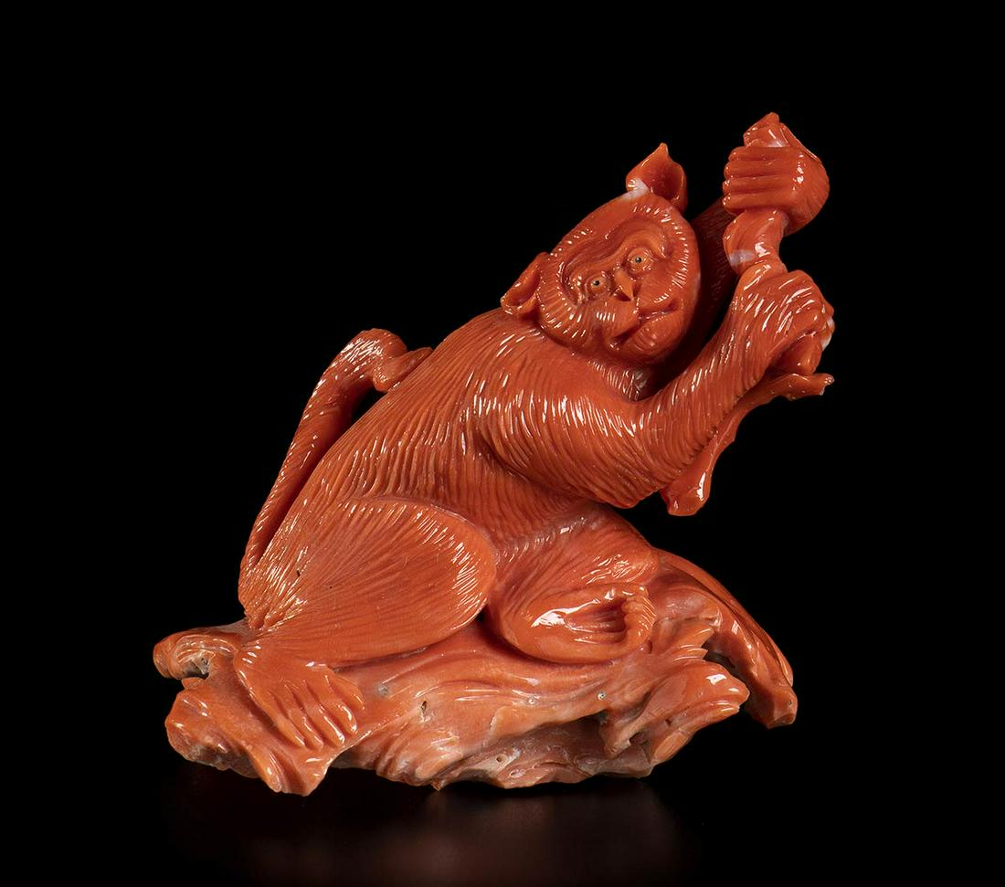 Cerasuolo coral carving (1 of 4)