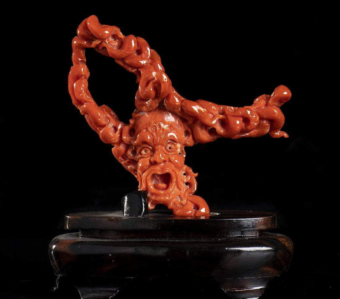 Cerasuolo coral carving (1 of 3)