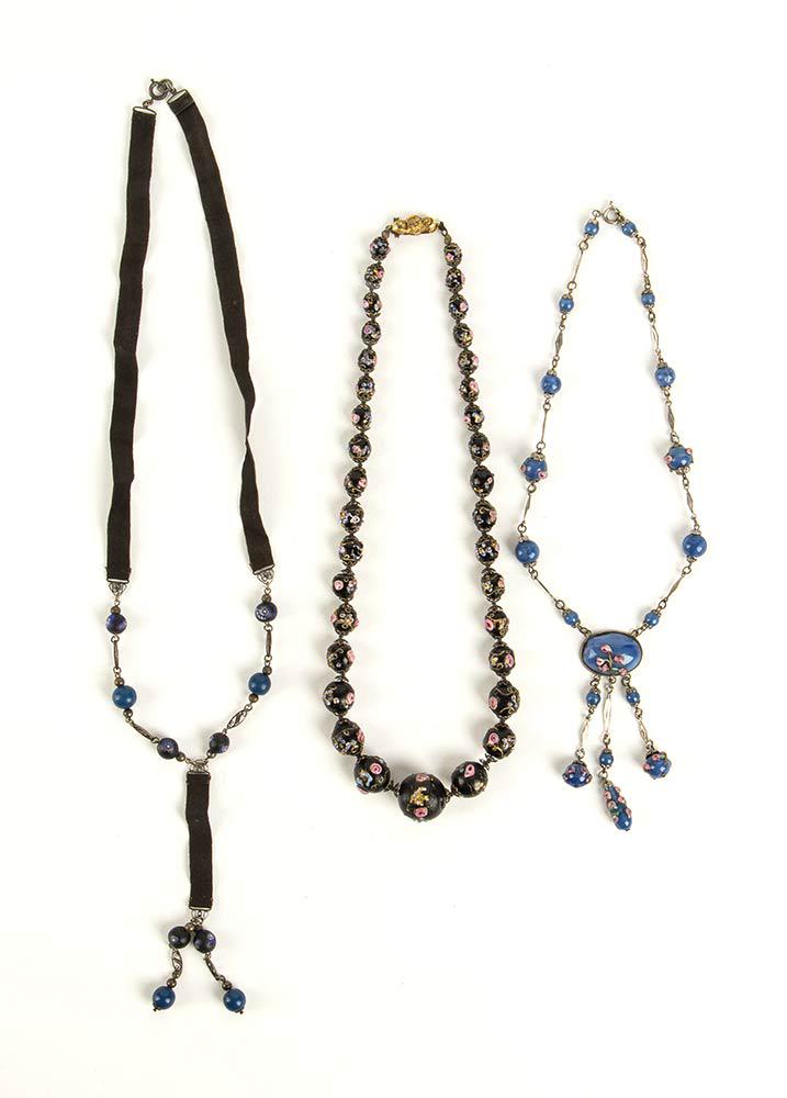 LOT OF 3 VENETIAN NECKLACES  Late 90th century / Early (1 of 5)
