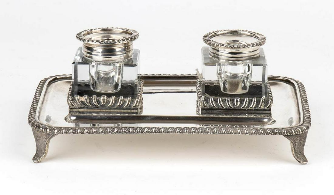 Italian sterling silver inkwell - Milan, 1970s, mark of: Italian sterling silver inkwell - Milan, 1970s, mark of FRATELLI TESTINO of rectangular shape with gadrooned moulding around, resting on four foliate feet; pounce pot and inkwell. Silversmith "952 MI"