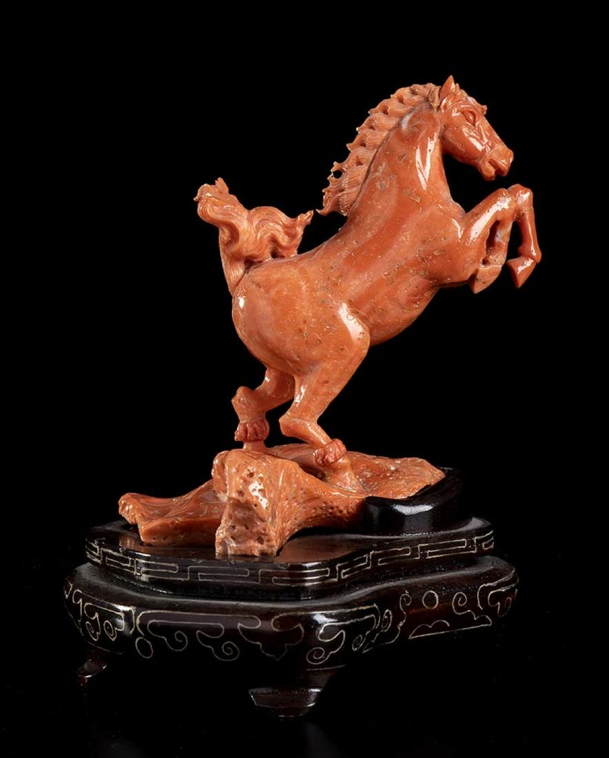 Cerasuolo coral carving (1 of 3)