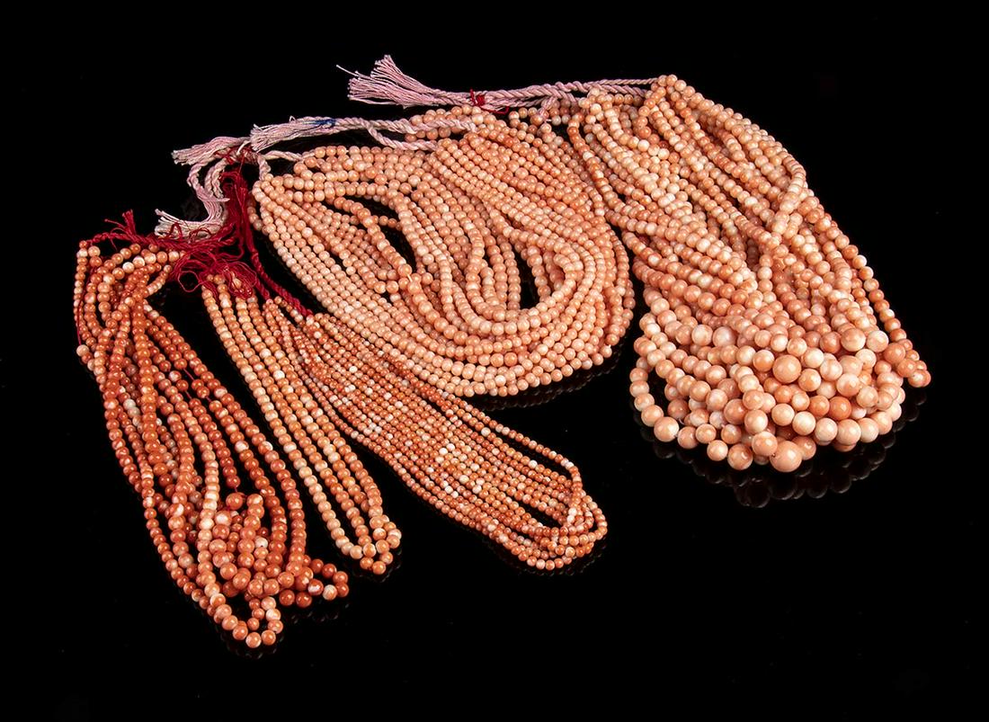 48 pink coral beads loose strands (1 of 5)