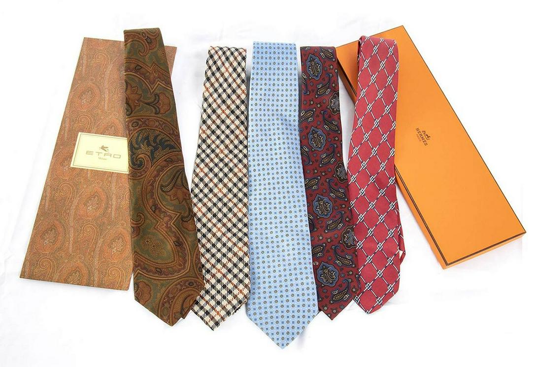 ETRO, MARINELLA, DAKS, HERMES, VALENTINO - LOT OF 5 TIES 80s/90s: ETRO, MARINELLA, DAKS, HERMES, VALENTINO LOT OF 5 TIES 80s/90sA lot of 5 80s/90s ties: 1 Etro, 1 Marinella, 1 Daks, 1 Hermes, 1 Valentino, general conditions grading B