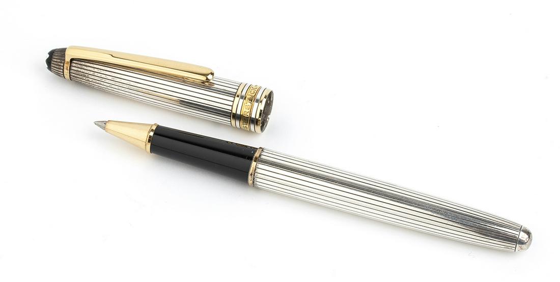 MONTBLANC Meisterstuck: ballpoint pen: MONTBLANC Meisterstuck: ballpoint pen silvered barrel and cap with gold plated accents. Serial number EC106733. Length 13.5 cm, weight 36.9 g. Item condition grading: **** good. With minor signs of us