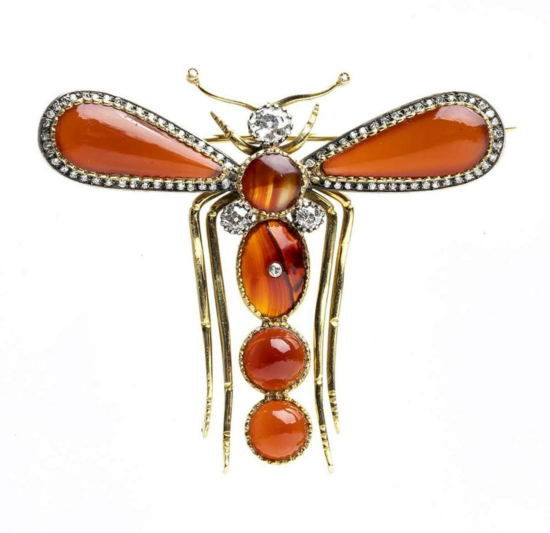 Gold and silver brooch depicting a dragonfly with carnelian and diamonds (1 of 4)