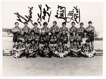 Football, Italy, INTER Football Club, photo with autographs 1982-83: Team photo of the INTER Football Club 1982-83 season, with some original autographs handwritten by the players, black ink marker. From the personal collection of coach Rino Marchesi, who coached the N