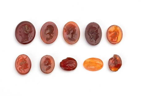 Lot of 10 carvings in carnelian agate: Various subjects inspired by classical models: three warrior profiles; four allegorical figures and three male profiles.Dimensions: min. 8x6x2 mm. - max. 12x11x2.8 mm. Item condition grading: **** goo