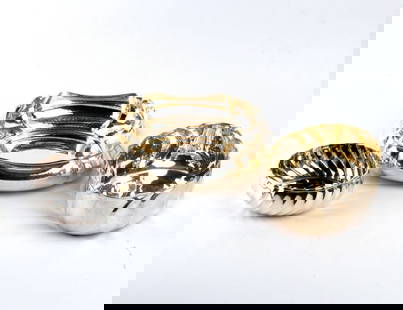 Three italian silver baskets: one oval, one square, and a round one, with shaped edges decorated with twisted ribs. Height x width x depth I: 8 x 25 x 16 cm; Height x diameter II: 6 x 27 cm;Height x diameter III: 5.7 x 14 cm. Item