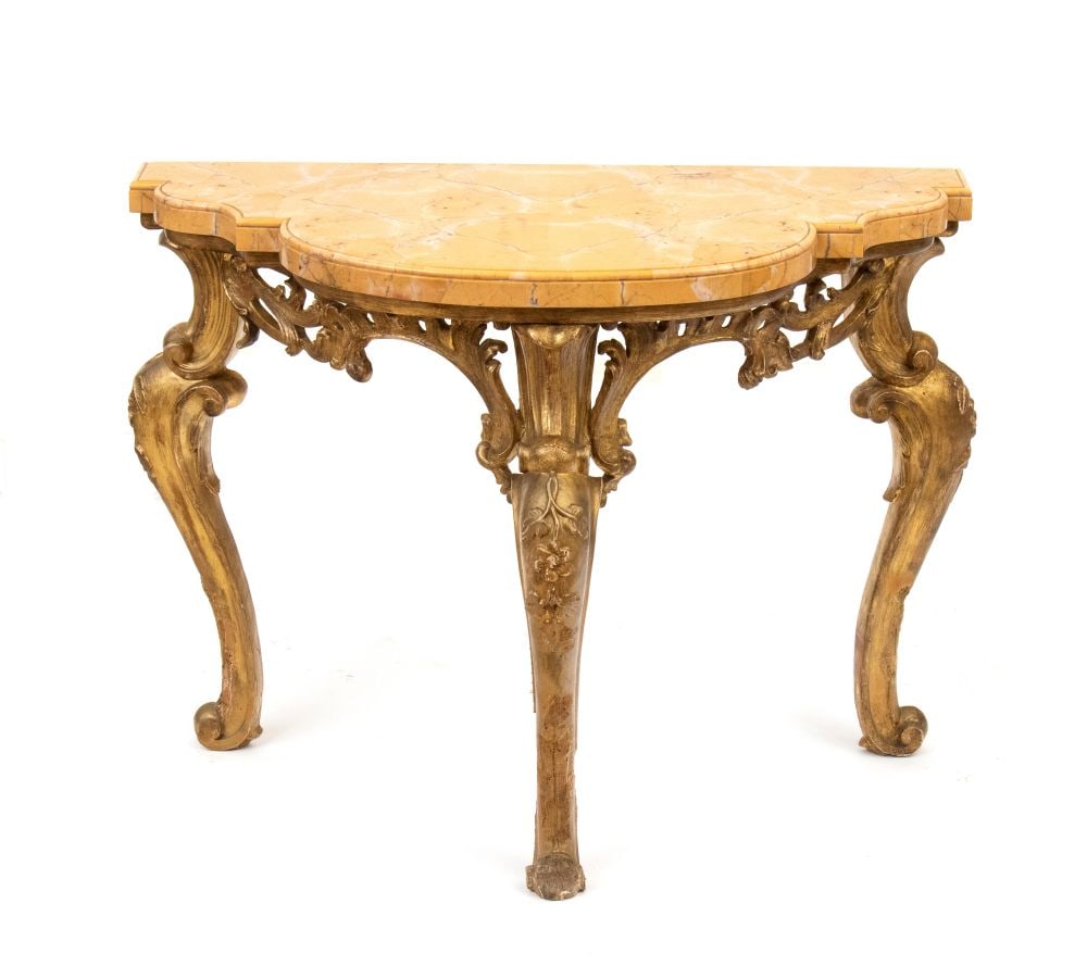 Italian console table with marble top, Louis XVI Rome, 18th century: Italian console table with marble top, Louis XVI - Rome, 18th centuryHeight x width x depth: 86 x 120 x 63 cm.gilded wood, finely carved with floral and plant motifs, the frame is supported by three c