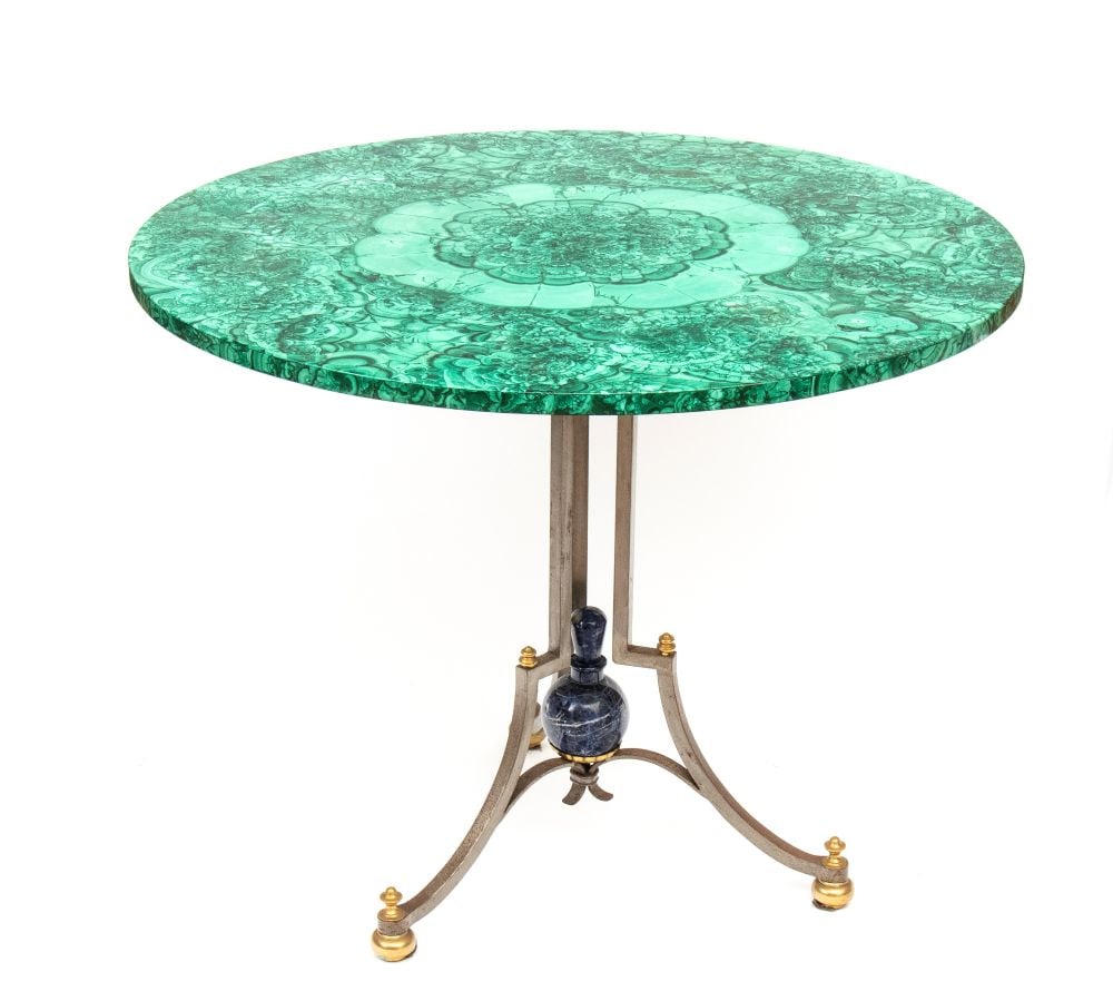 Round malachite table from the 1950s 20th century: Round malachite table from the 1950s - 20th centuryHeight x width: 80 x 100 cm.malachite-plated marble top, wrought iron base Item condition grading: **** good.