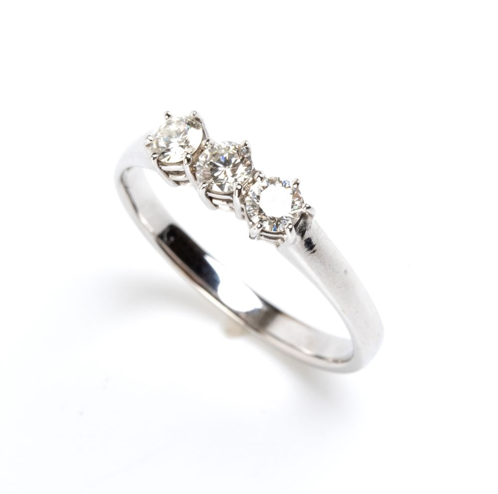 Trilogy diamond gold ring - (1 of 4)