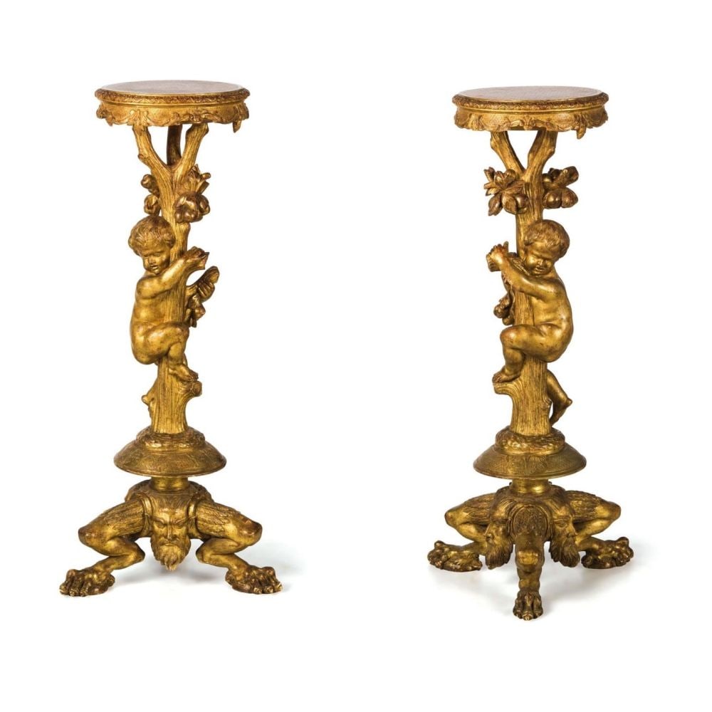 Pair of Louis XIV-style Roman guéridons - Rome, first half of the 18th century: Pair of Louis XIV-style Roman guéridons - Rome, first half of the 18th centuryHeight x diameter: 106 x 33 cmCrafted from carved and gilded wood, they feature a circular top supported by a sculptural