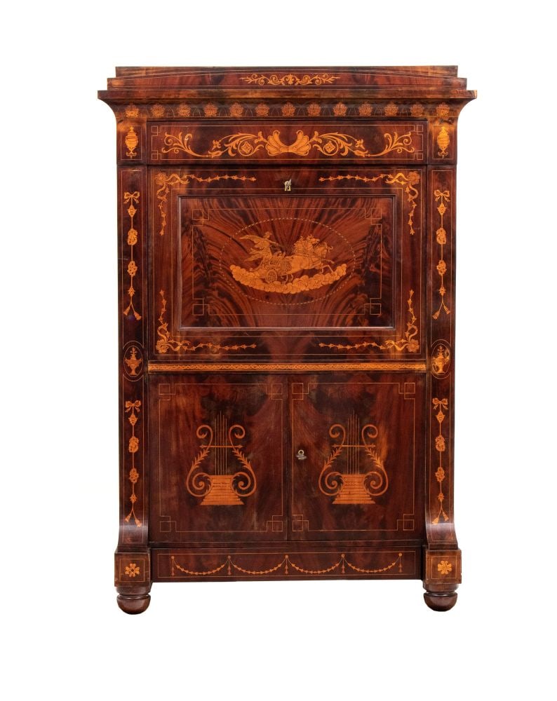 Inlaid Dutch Empire Secretaire - 19th centuy: Inlaid Dutch Empire Secretaire - 19th centuyHeight x width x depth: 165 x 111 x 52 cmmagnificent example of Flemish cabinetry, made of mahogany and mahogany feathers, finely inlaid in fruitwoods with