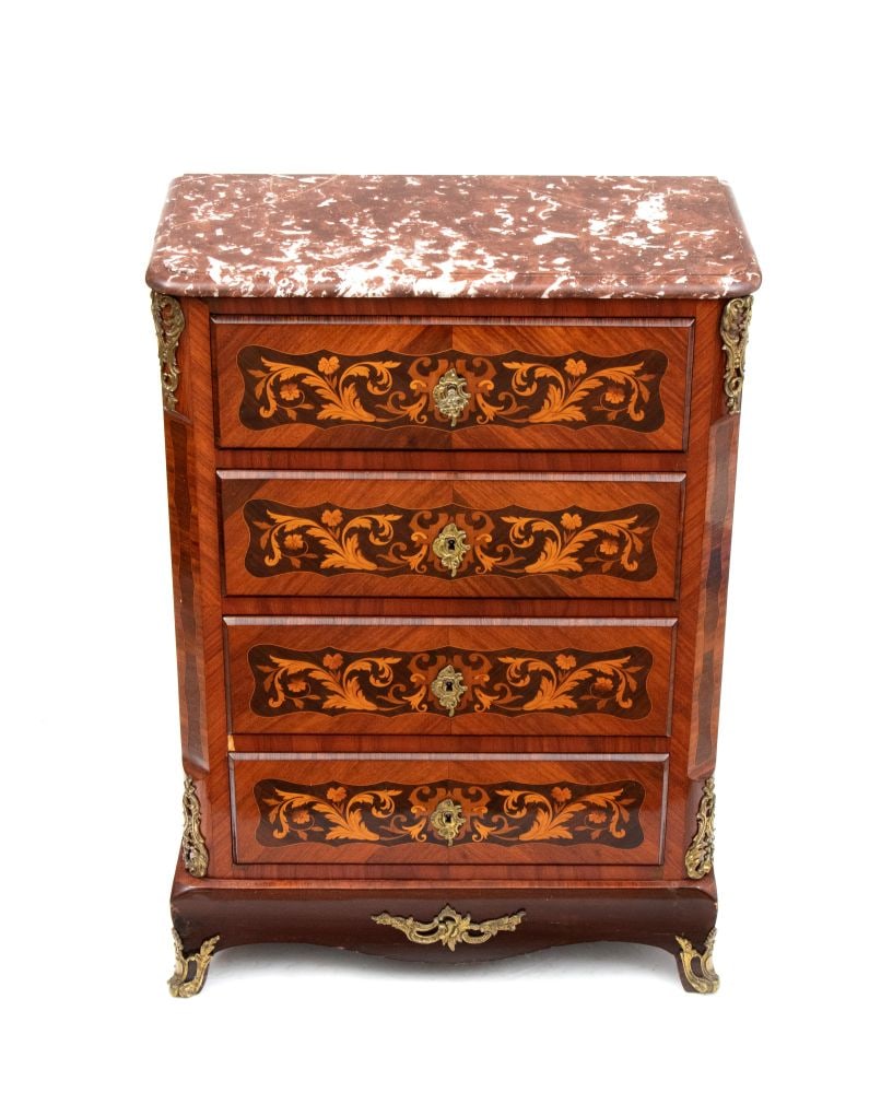 Inlaid chest of drawers Napoleon III - France, 19th century: Inlaid chest of drawers Napoleon III - France, 19th centuryHeight x width x depth: 91 x 65 x 35 cmtop in Rouge de France marble, four drawers, made of purple ebony with floral inlays on a geometric ba