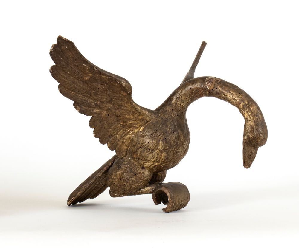 Gilded wooden sculpture in the shape of a swan - France, 19th century: Gilded wooden sculpture in the shape of a swan - France, 19th centuryHeight x width x depth: 30 x 47 x 40 cm.with outspread wings and the head bent forward, a traditional symbol of Christian charity a