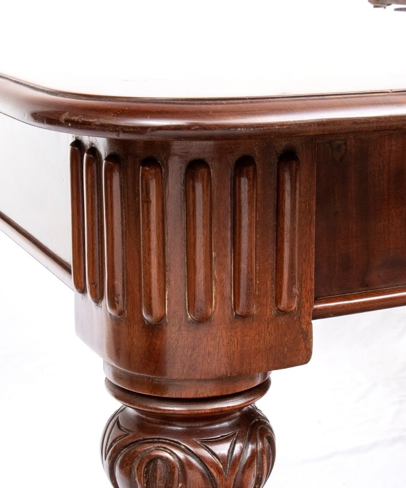 Georgian English extendable table - 5