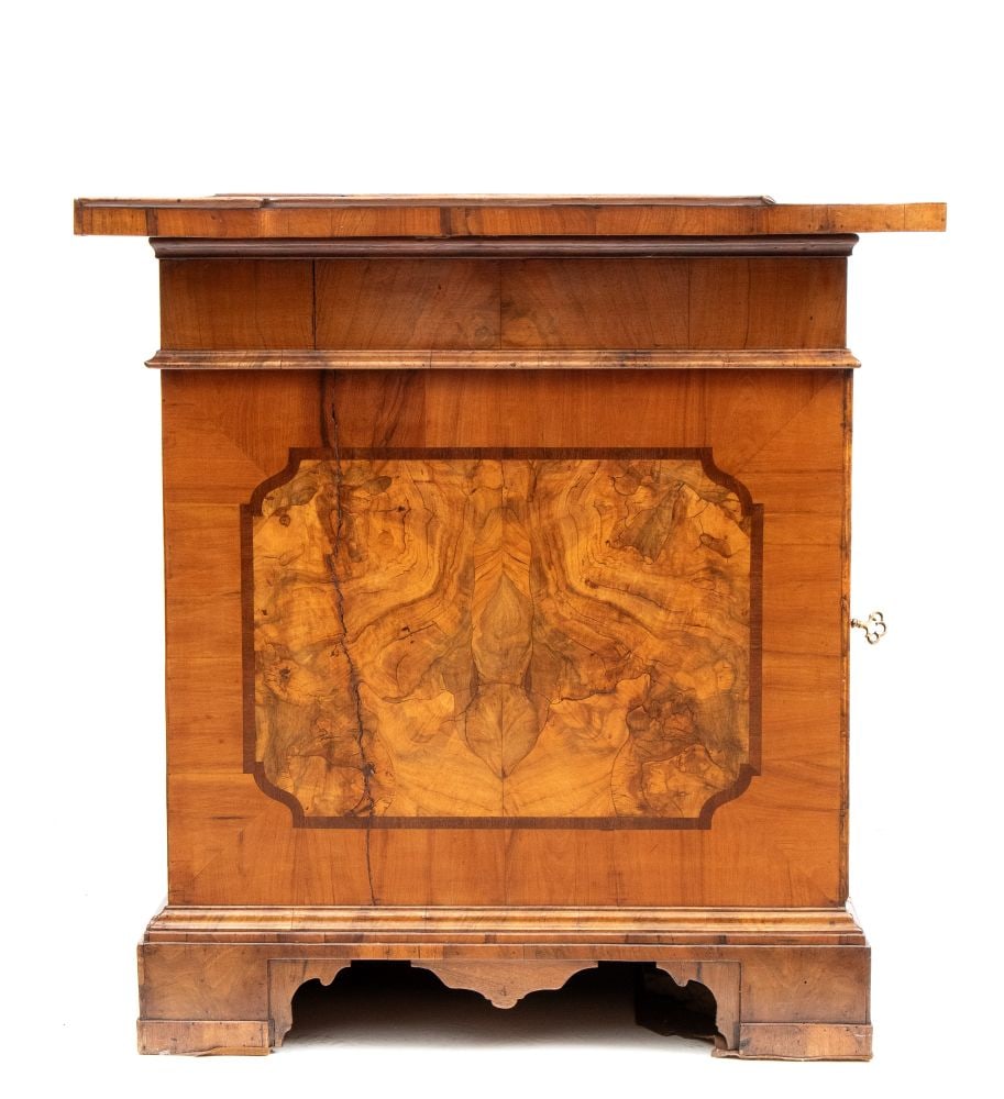 Center Desk - 6