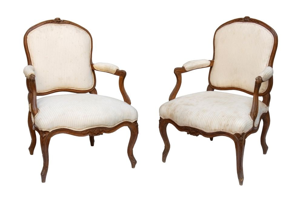 Pair of Venetian armchairs (1 of 9)