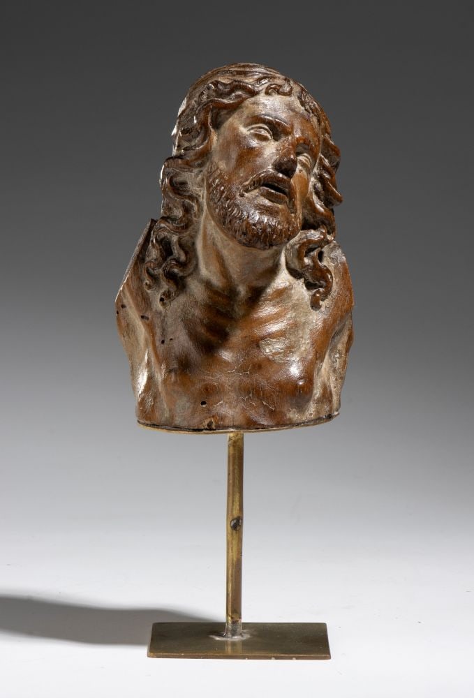 Bust of Christ carved from walnut: Bust of Christ carved from walnutHeight x width x depth: 22 x 10 x 8 cmItaly, 17th–18th centuriesThe face features half-closed eyes looking upward and a slightly parted mouth, in keeping with