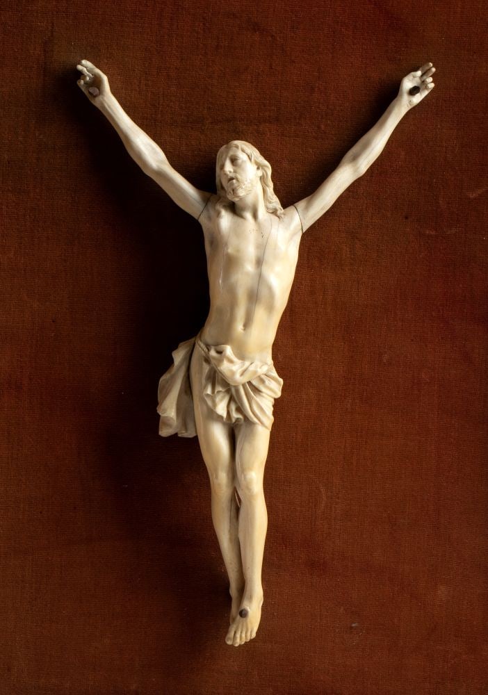 Ivory Corpus Christi - 3