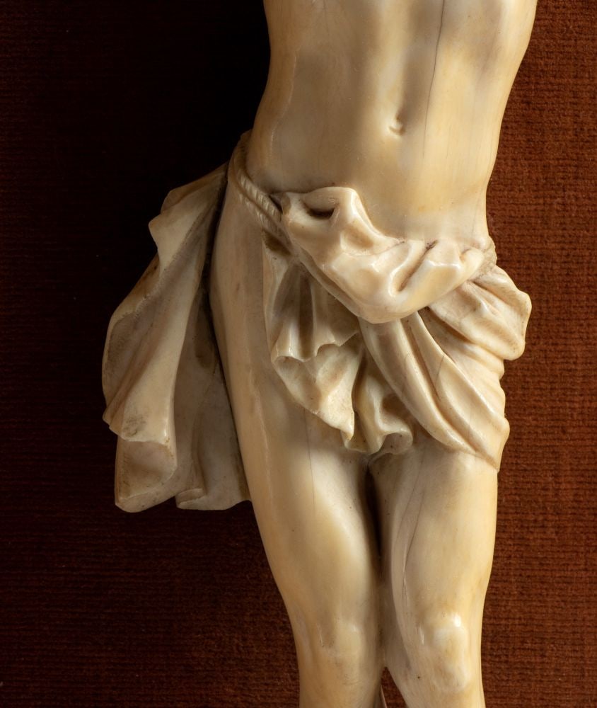 Ivory Corpus Christi - 4