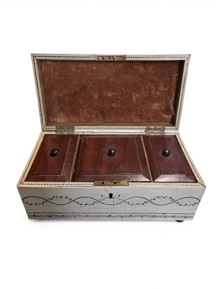 Ivory box - 3