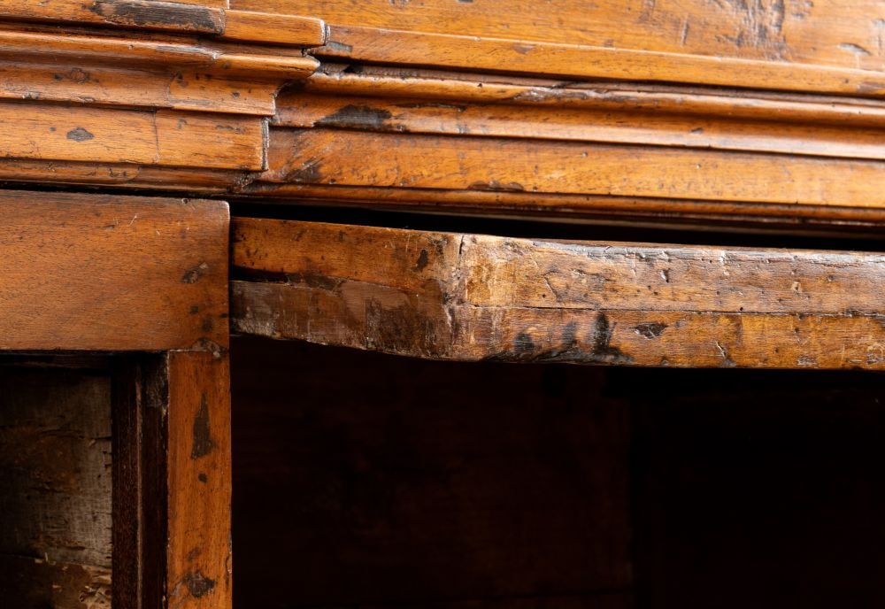 Two-section sideboard in solid walnut - Tuscany, 17th century - 4