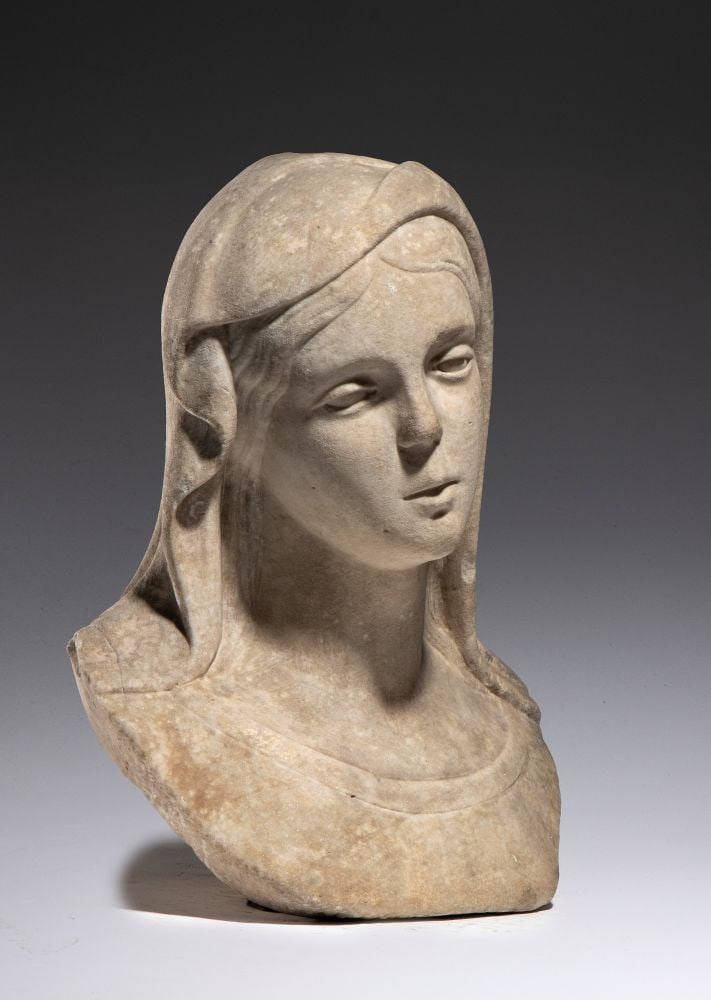 Marble bust of a veiled Madonna - Italy, 18th century (1 of 6)