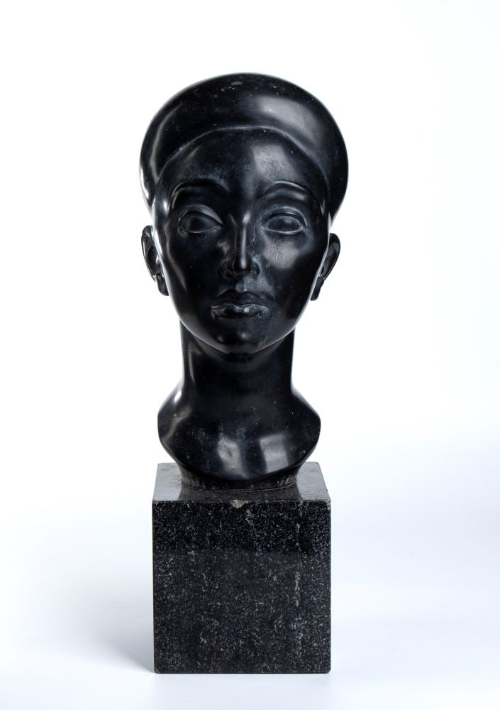 ALASIA BORGHESE Marble bust of a woman - 20th century (1 of 6)
