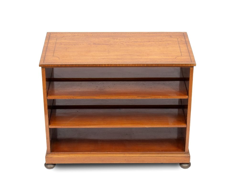 Satinwood coffee table - England, 20th century (1 of 5)