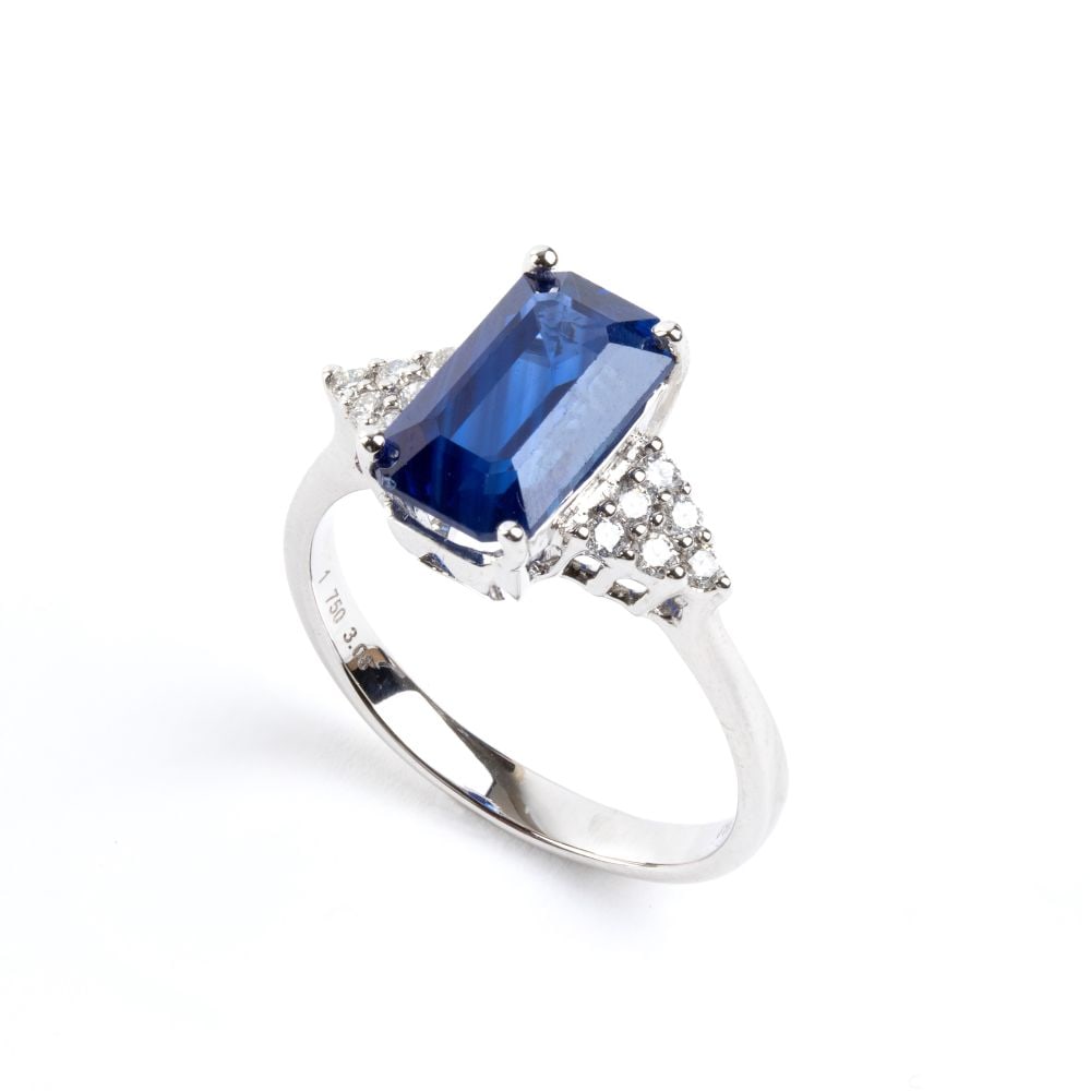 Blue sapphire diamond gold ring (1 of 6)