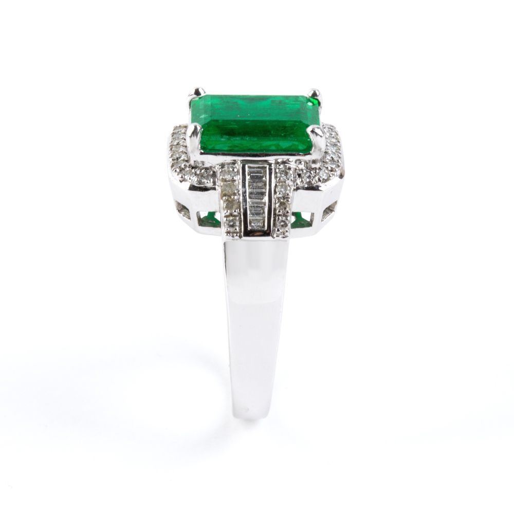 Emerald diamond gold ring - 3