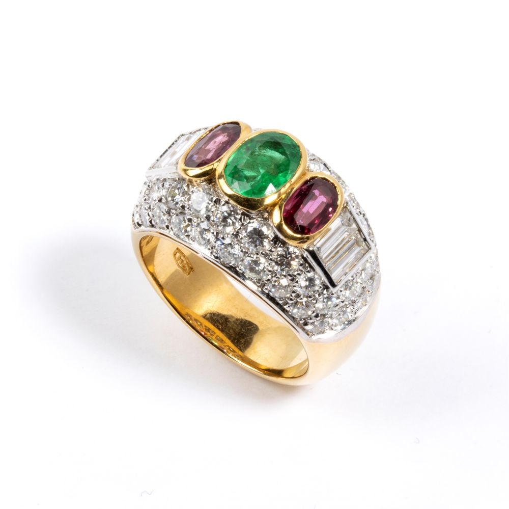 Emerald rubies diamond gold ring (1 of 3)