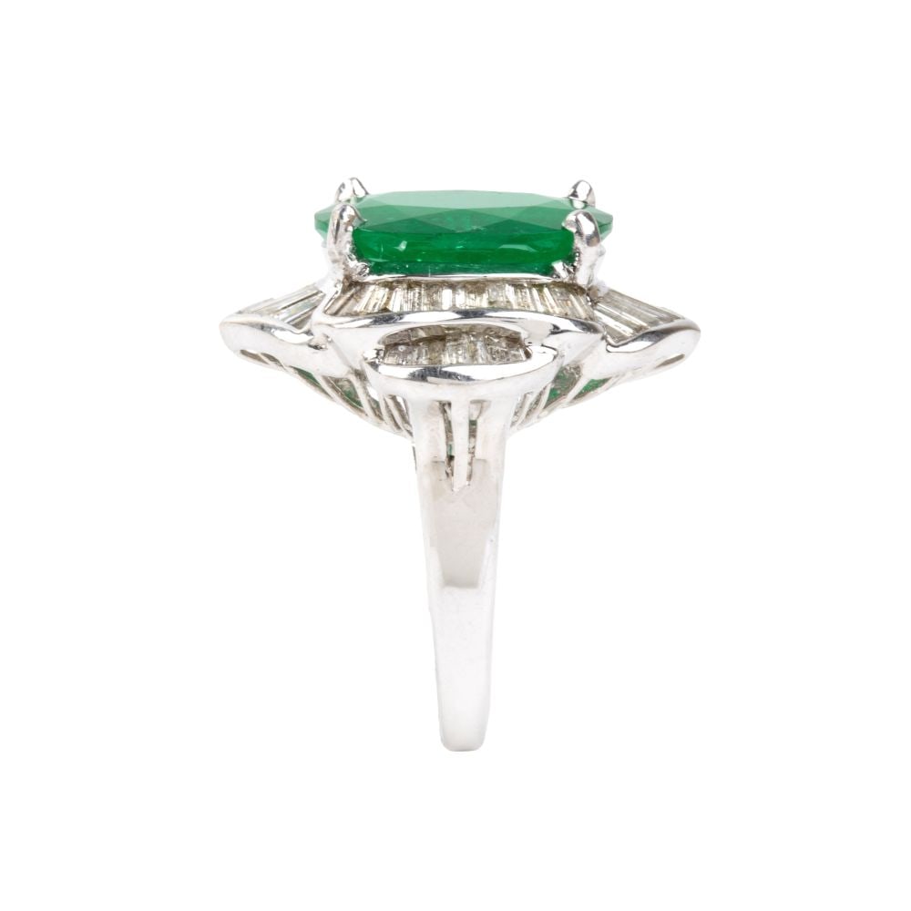 Emerald diamond gold ring - 3