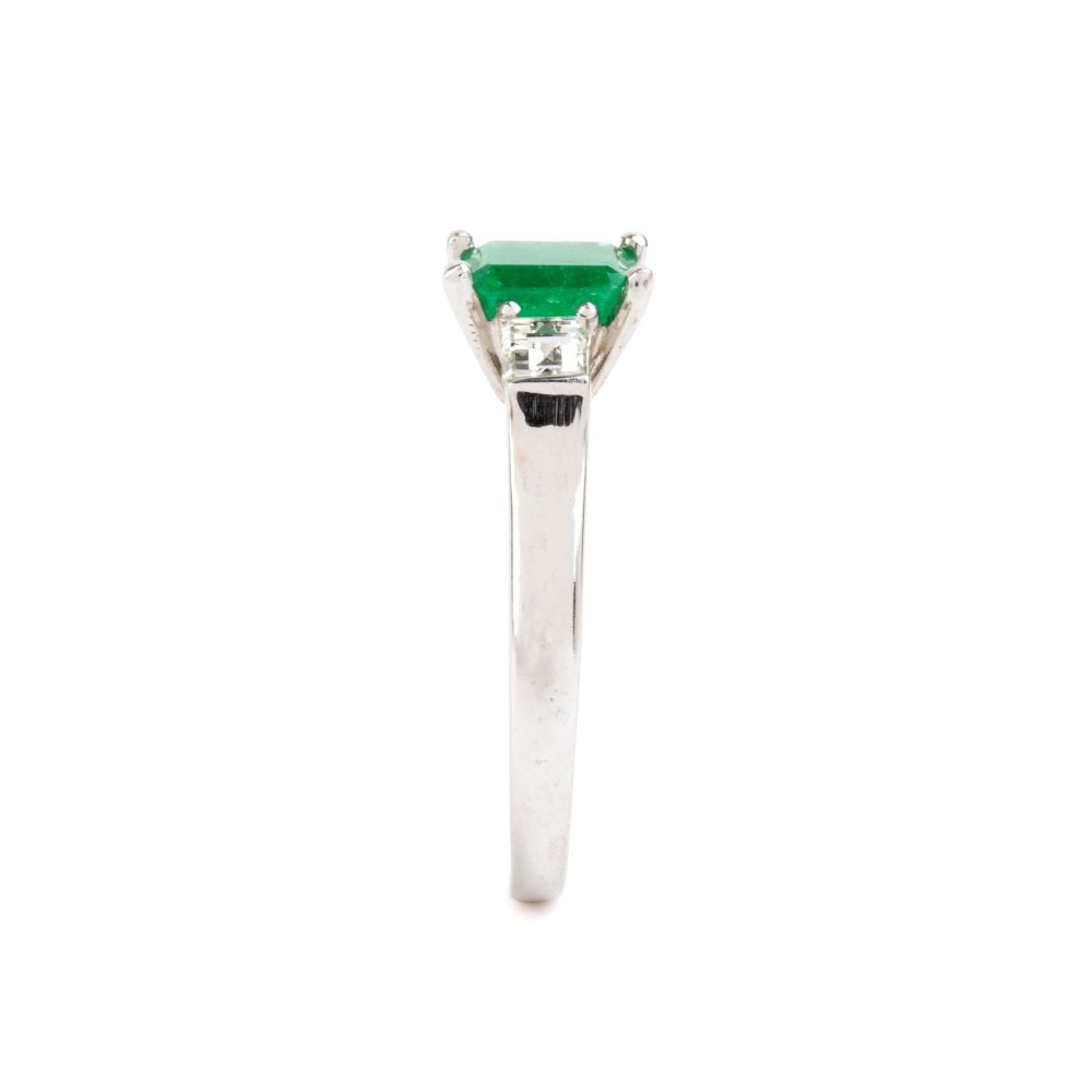 Emerald diamond gold ring - 3