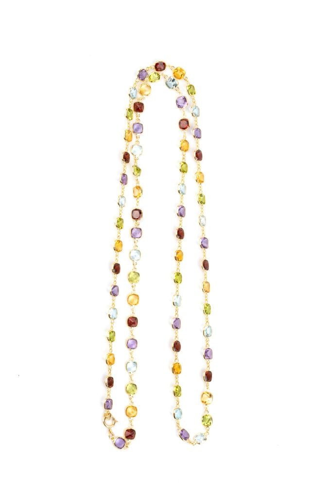 Coloured stones gold necklace: 18k yellow gold, with a ring-link chain and a row of coloured gemstones (peridots; blue topazes; amethysts; aquamarines; citrine quartz; tourmalines).Hallmarked "750". Length: 71 cm. Weight: 15 g.The