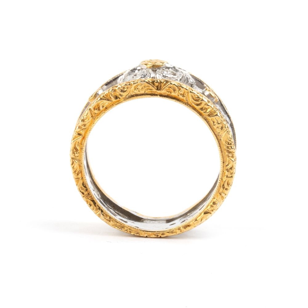 Florentine-style gold ring - 2