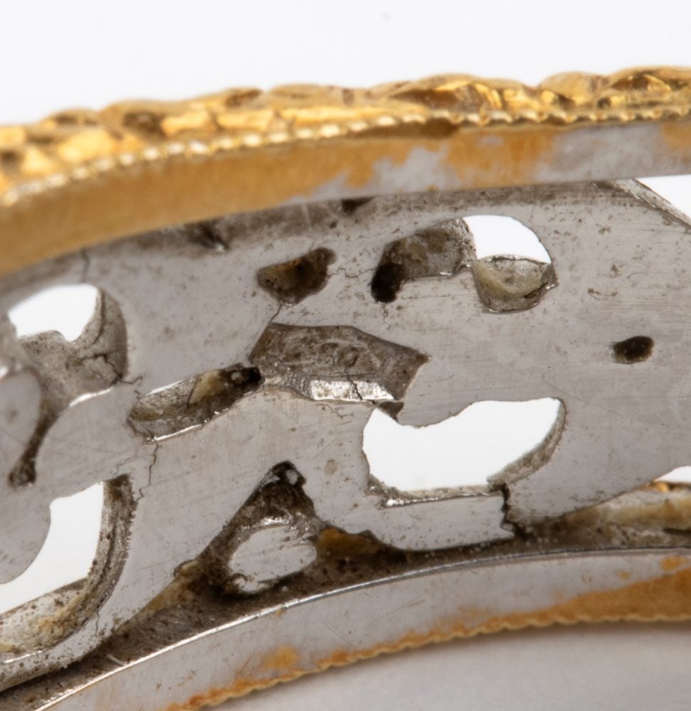 Florentine-style gold ring - 5