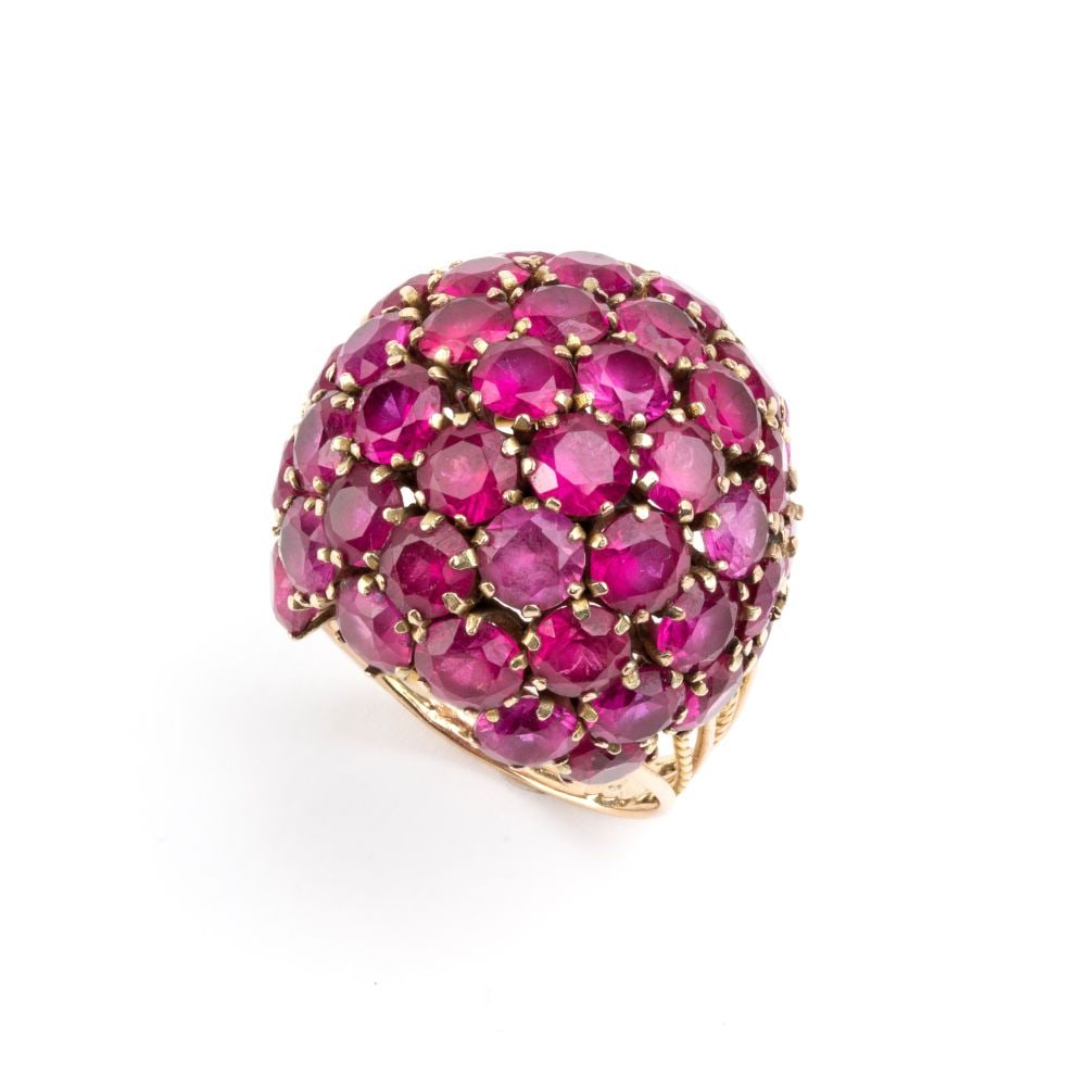 Ruby gold ring (1 of 5)