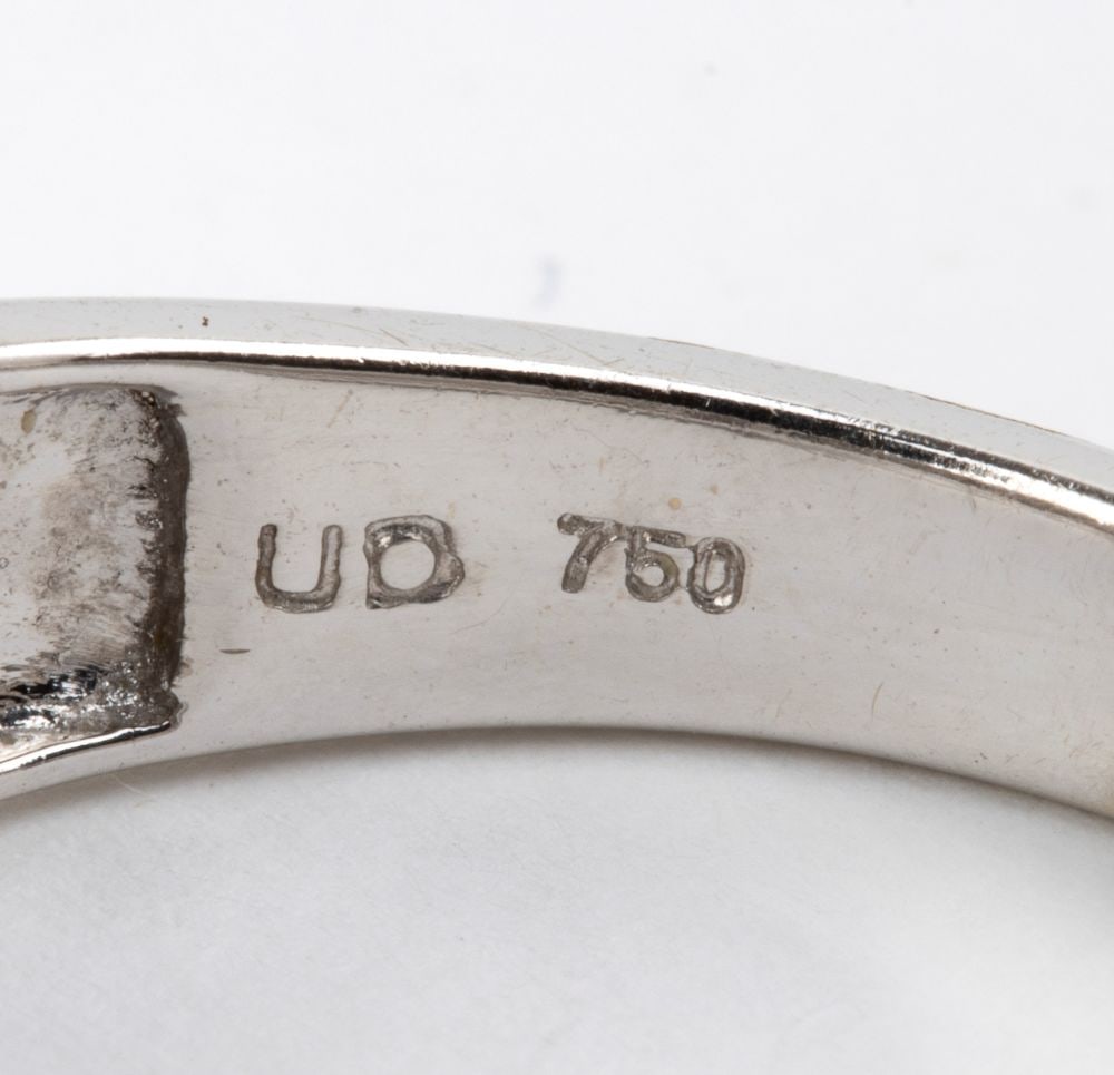 Diamond gold band ring - 5