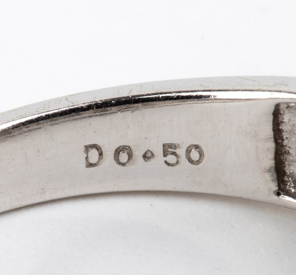 Diamond gold band ring - 6