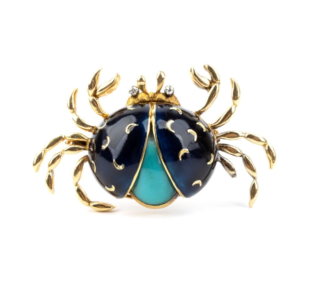 Enamel diamond crab gold pin: 18k yellow gold, enamelled legs and body, small diamonds eyes. Hallmarked "18k", signed "TIFFANY" Front dimensions: 5 x 3 cm. Weight: 22.5 g.