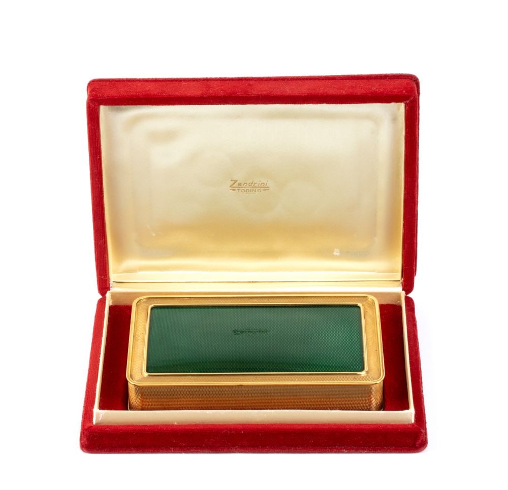 Enameled gold box (1 of 5)