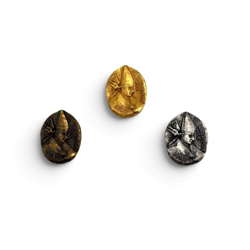 Lot of 3 Paul VI Pont. Max medals: gold (65.8 g), silver (47.4 g), and bronze (40.4 g).