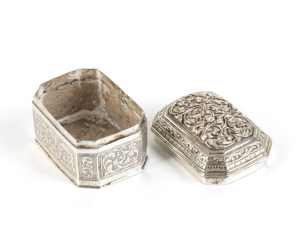 Solid silver box - 3