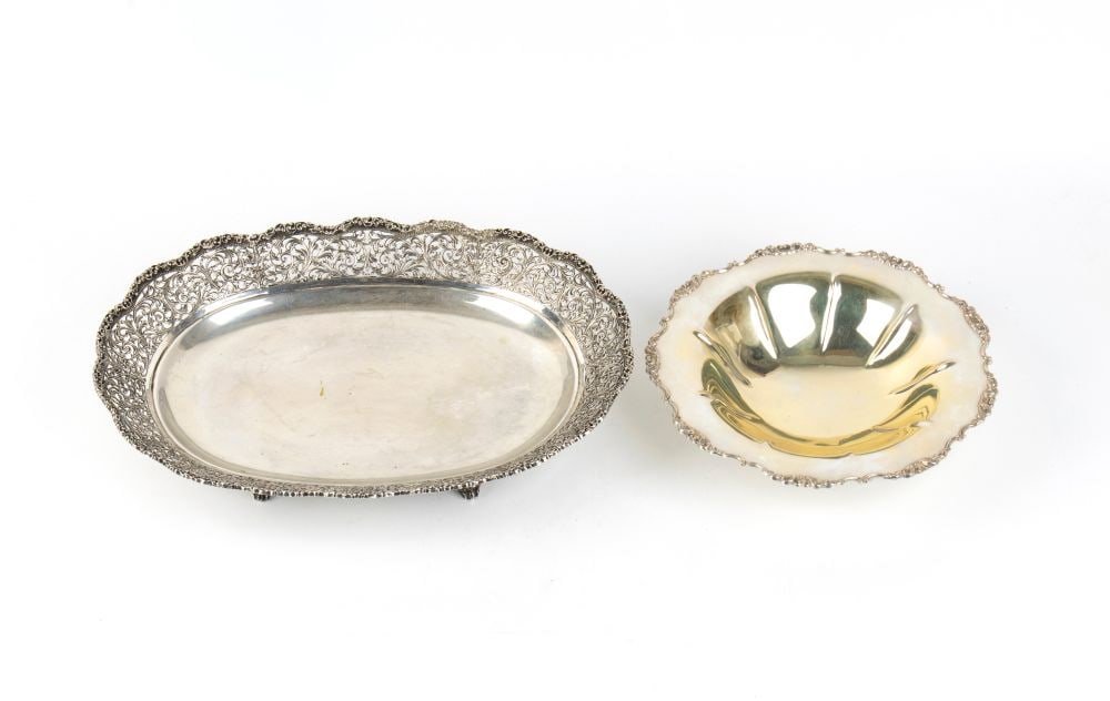 Group of two solid silver baskets - 2