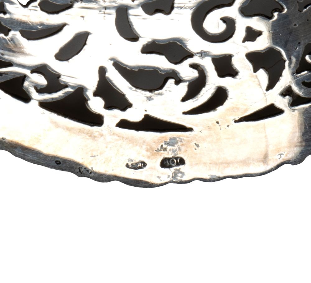 Group of two solid silver baskets - 4