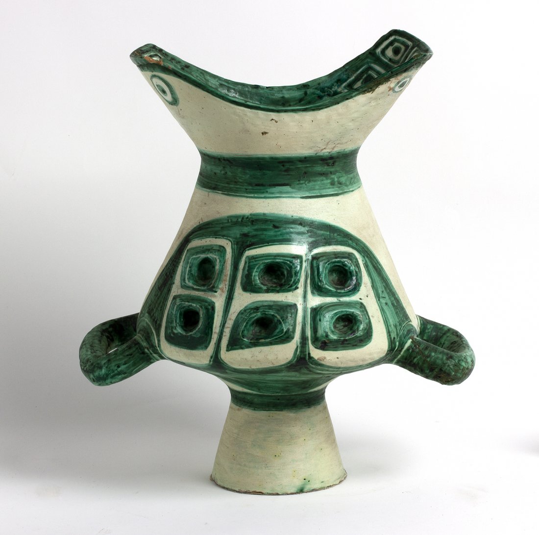 SALVATORE MELI - Decorated vase: SALVATORE MELI Comiso (Ragusa) 1929 - Rome 2011 Decorated vase Painted ceramic, h 46 cm ca. Signed upper into the vase: Meli Condition report Restores and lacks SALVATORE MELI Comiso (Ragusa) 1929 - R