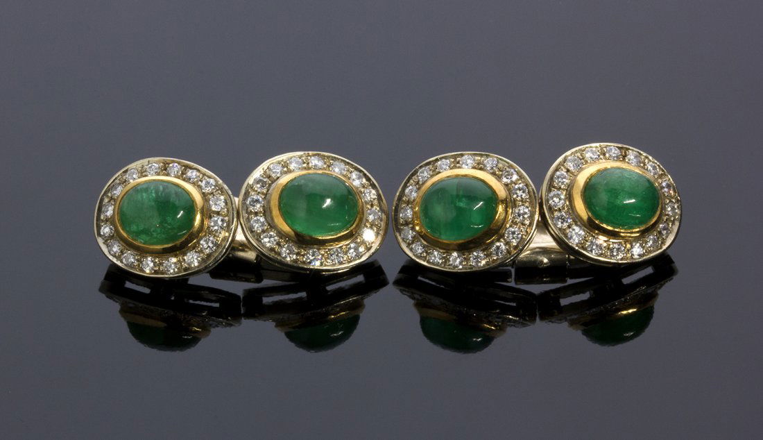 18K GOLD EMERALD, DIAMOND CUFFLINK